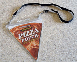 Une pochette ingénieuse pour transporter sa pizza