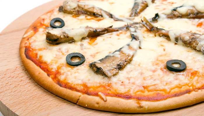 Pizza de Sardines aux olives