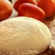 Pâte à pizza épaisse